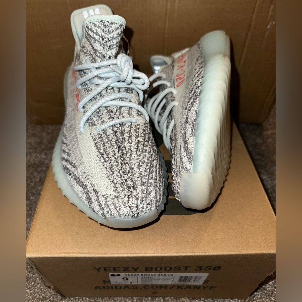Adidas Yeezy boost 350 V2 Blue Tint NEW